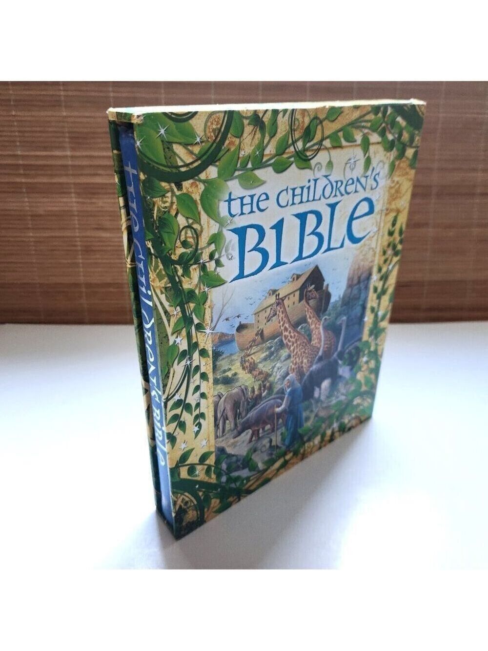 The Children’s Bible (2015) • Hardcover with Slipcase • Illustrated